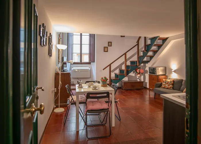 Ponte Vecchio Apartment